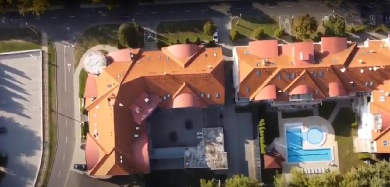 Panorama Lux Wellness Apartman Hajdúszoboszló Eksteriør bilde